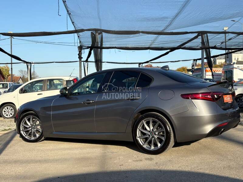 Alfa Romeo Giulia 2.0 Q4 Autom Super