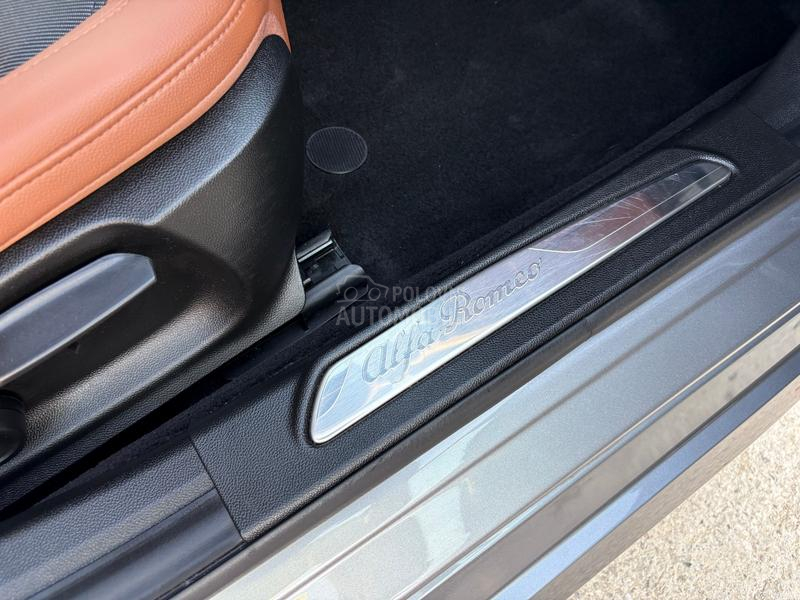 Alfa Romeo Giulia 2.0 Q4 Autom Super