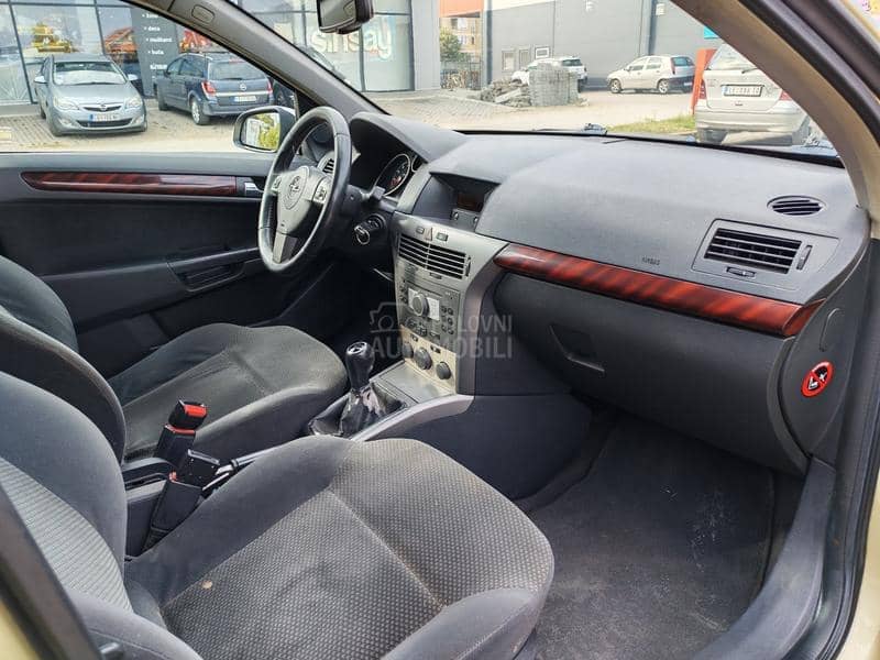 Opel Astra H 1.6i