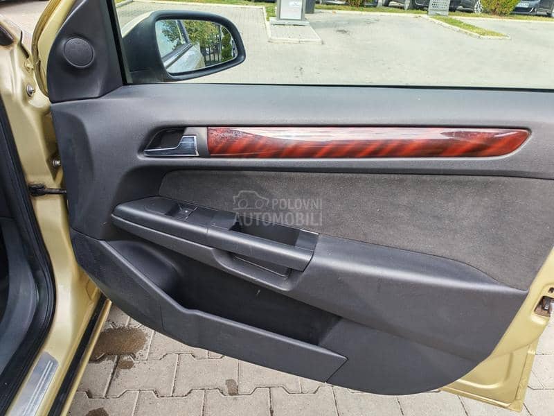 Opel Astra H 1.6i