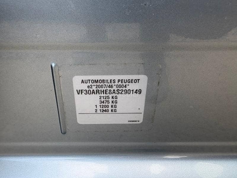 Peugeot 5008 2.0 HDi Pano HUD