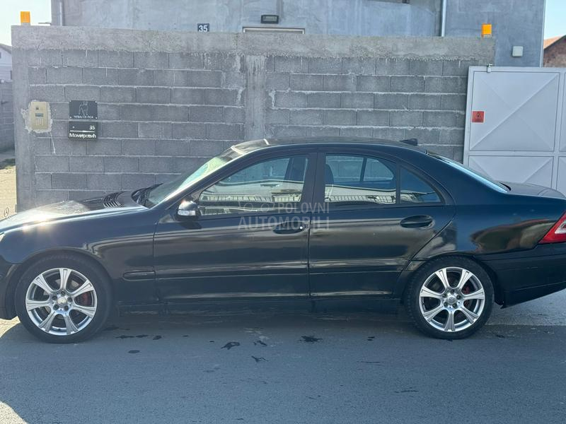 Mercedes Benz C 200 2.0 BEN.Z- P.L.I.N