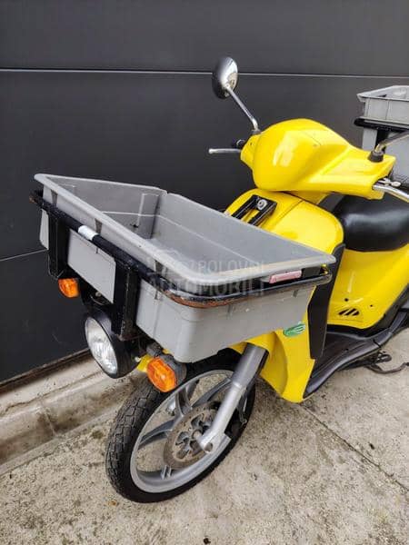 Piaggio Liberty Email elektricni