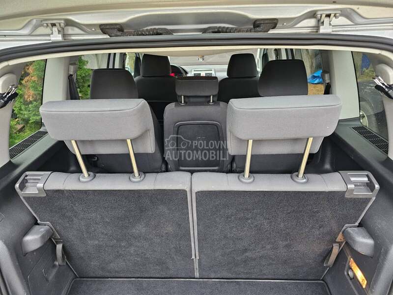 Volkswagen Touran UNITED