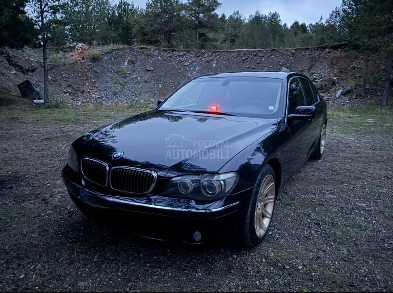 BMW 750 