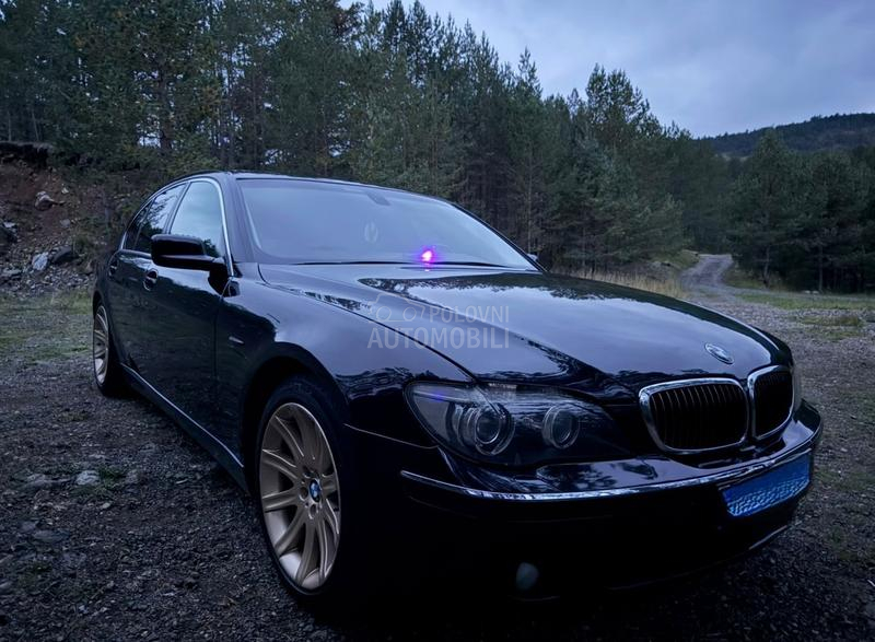 BMW 750 