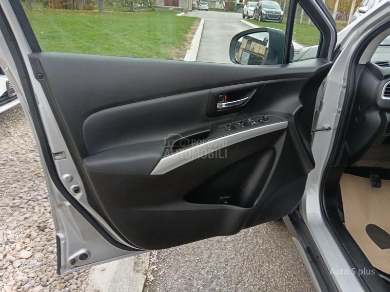Suzuki SX4 S-Cross 1.6 4x4 f.u.l.l.