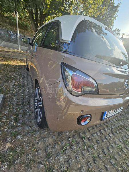 Opel Adam 