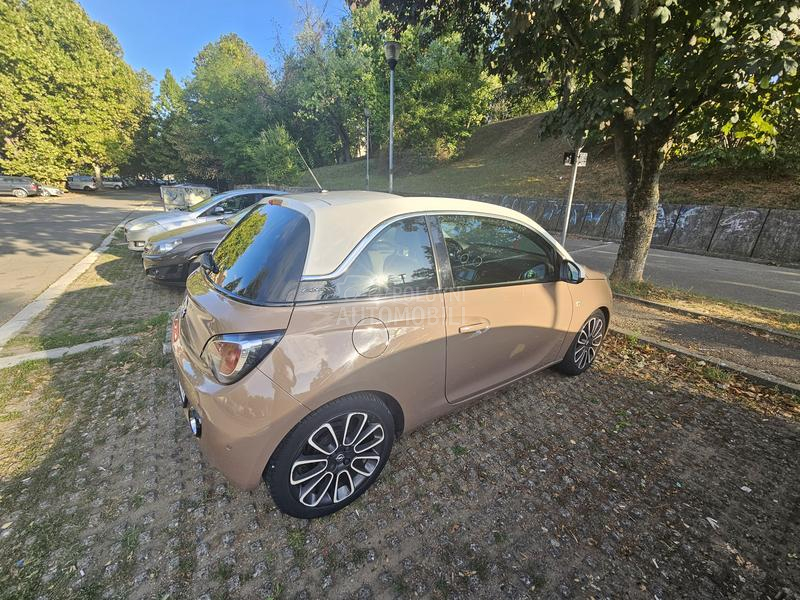Opel Adam 