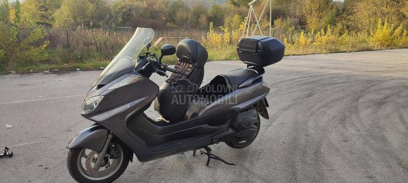 Yamaha Majesty