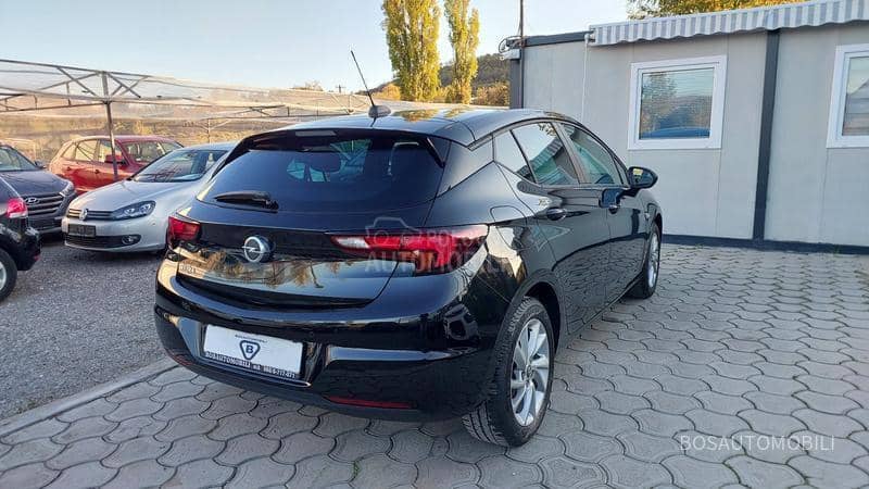 Opel Astra K 1.2 elegance