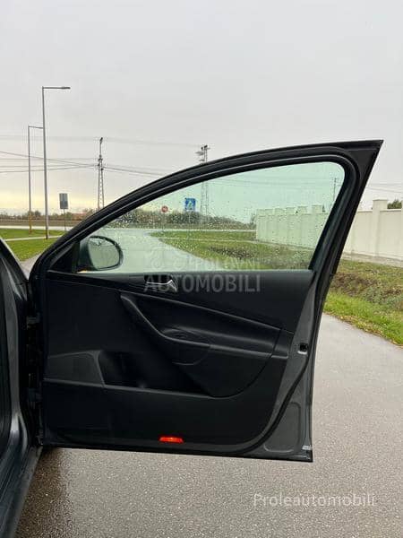 Volkswagen Passat B6 2.0 HIGHLINE