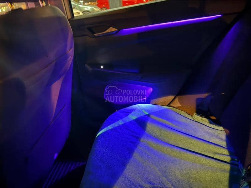 Volkswagen Golf 8 2.0