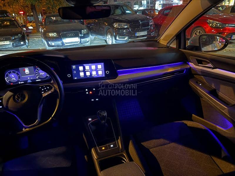 Volkswagen Golf 8 2.0