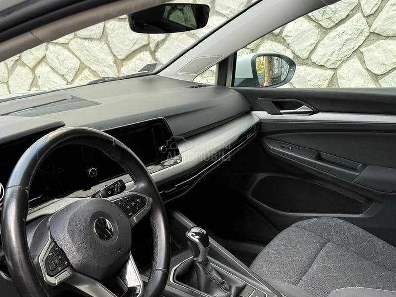 Volkswagen Golf 8 2.0