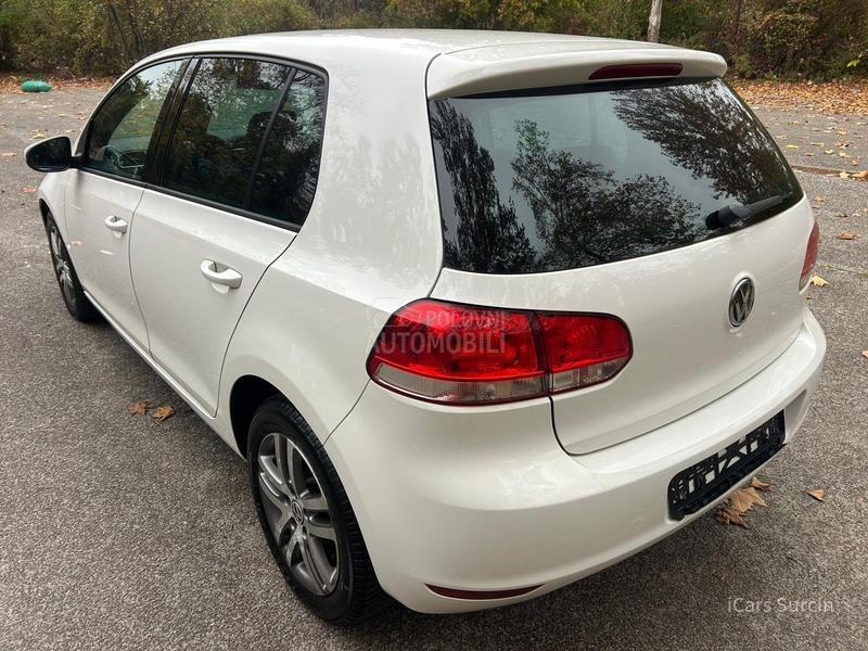 Volkswagen Golf 6 1.6 HIGHLINE