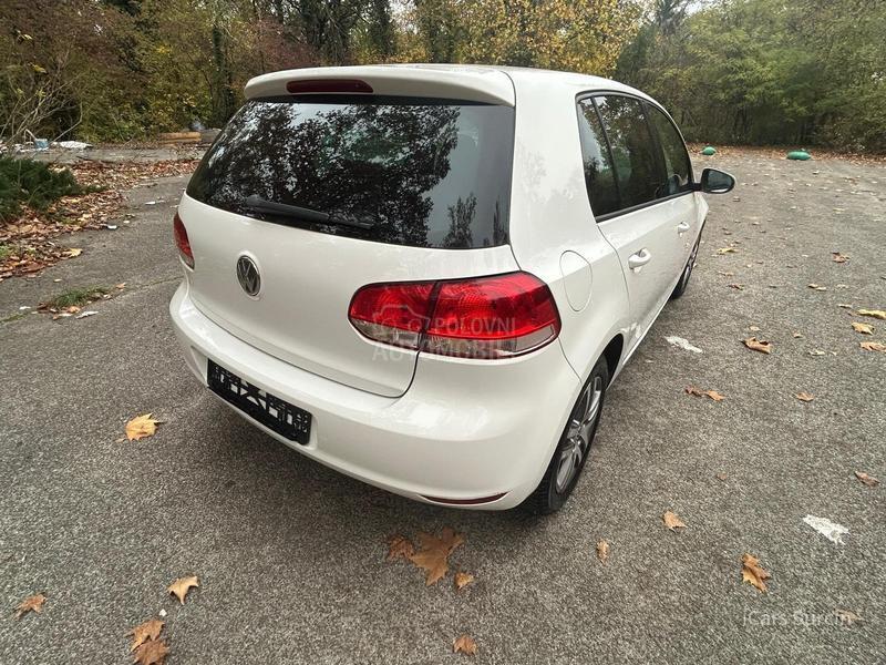 Volkswagen Golf 6 1.6 HIGHLINE