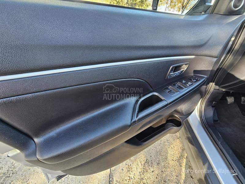 Mitsubishi ASX 4WD PANO