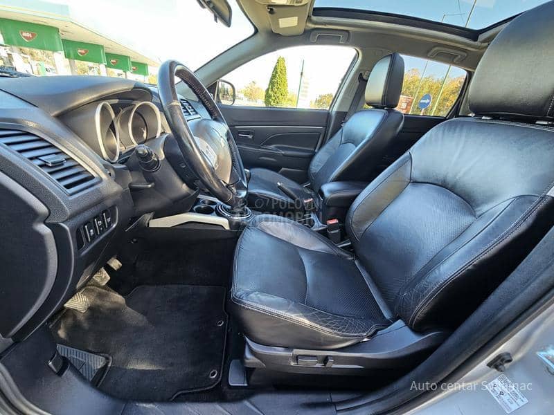 Mitsubishi ASX 4WD PANO