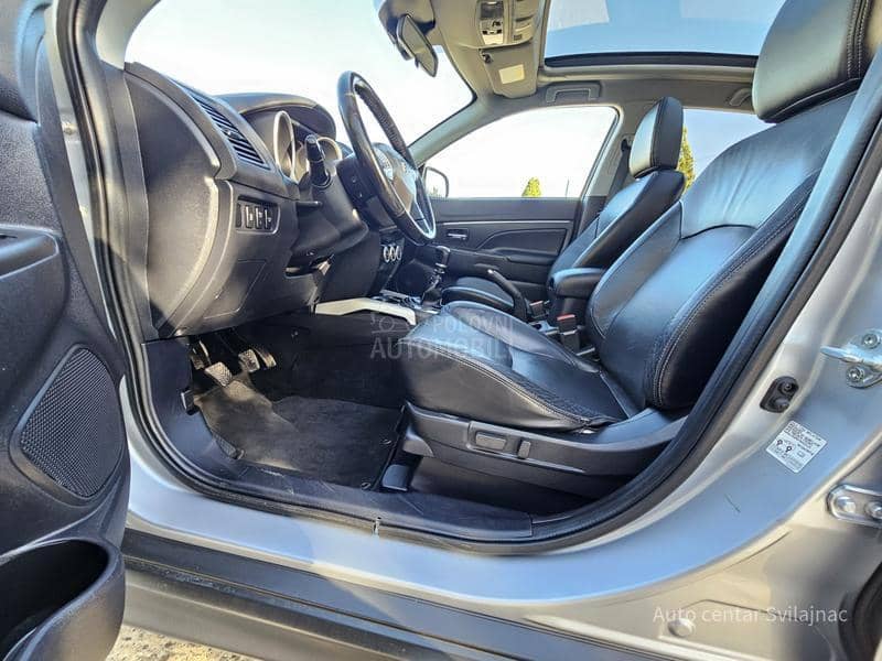Mitsubishi ASX 4WD PANO