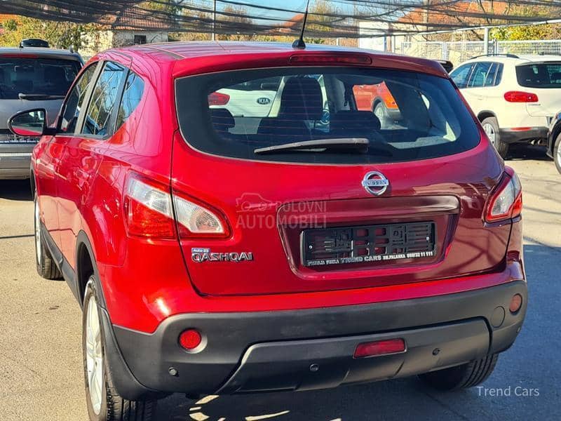 Nissan Qashqai 1.6 B