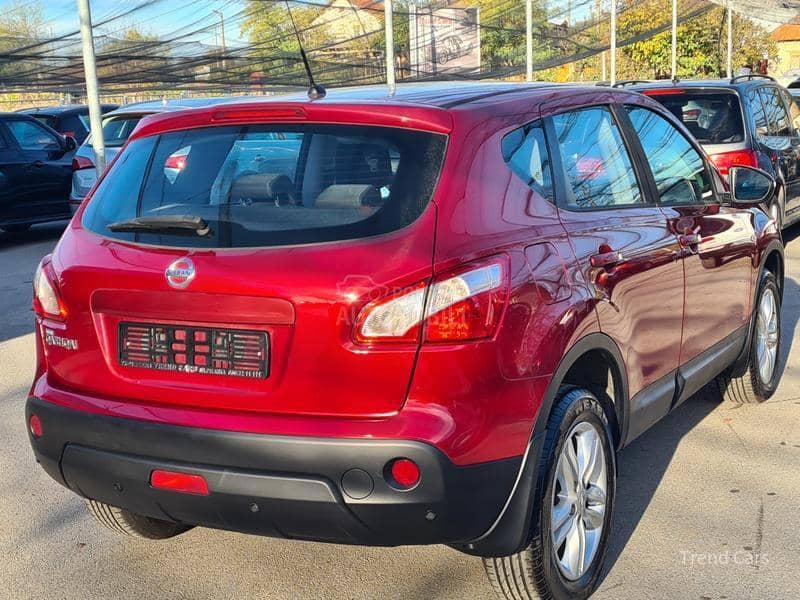 Nissan Qashqai 1.6 B