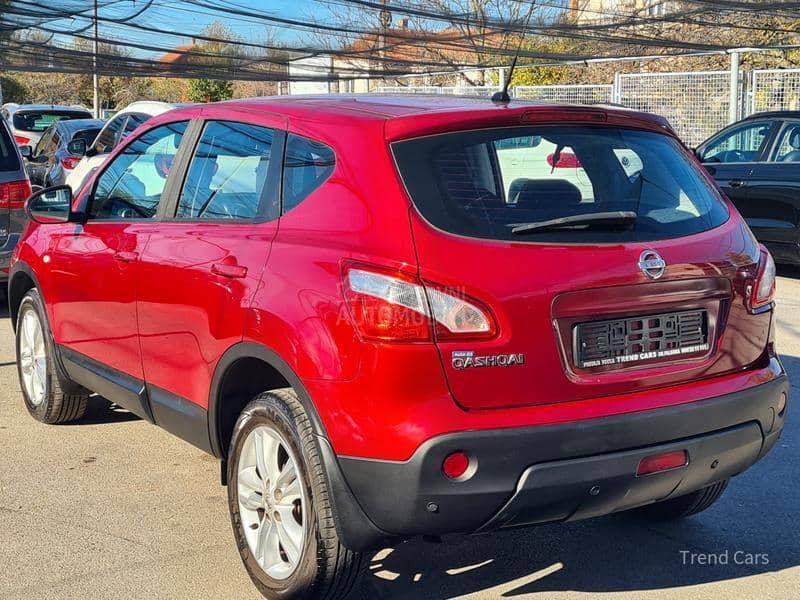 Nissan Qashqai 1.6 B