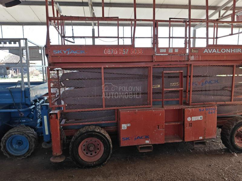 SkyJack SJ9250 4X4