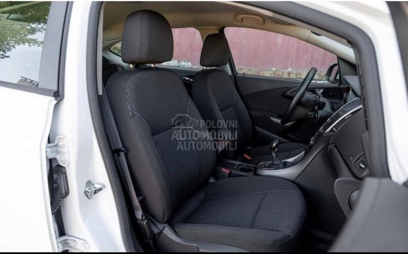 Opel Astra J 1.4 turbo