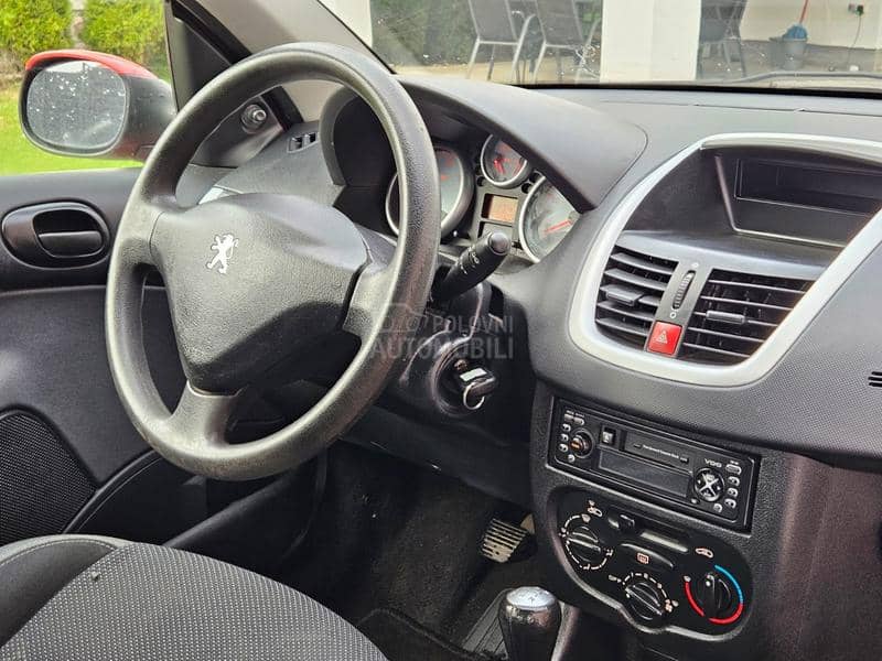 Peugeot 206 plus 1.1