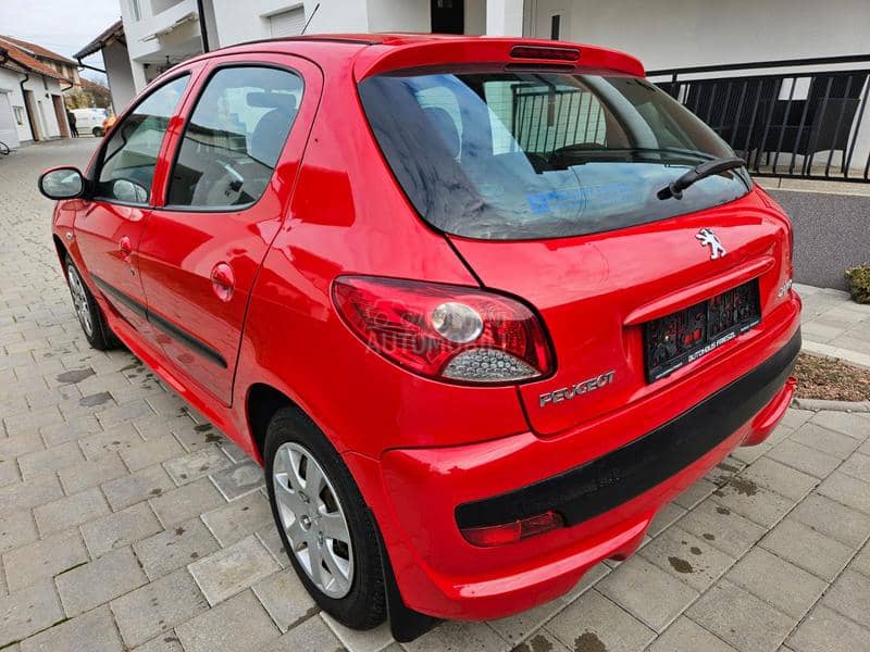 Peugeot 206 plus 1.1