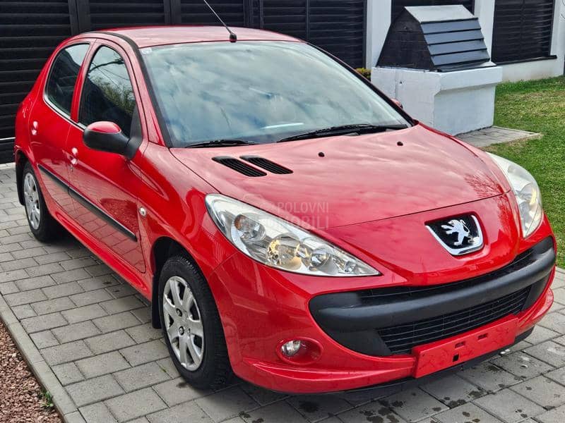 Peugeot 206 plus 1.1