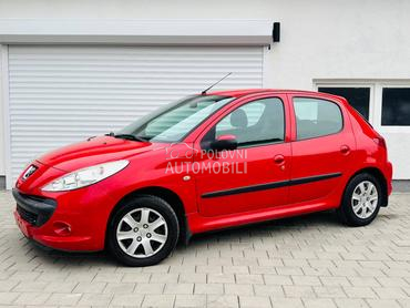 Peugeot 206 plus 1.1