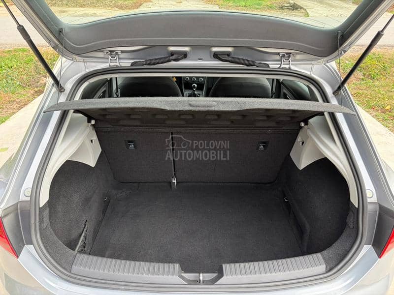 Seat Leon 1.6 TDI /LED MATRIX/