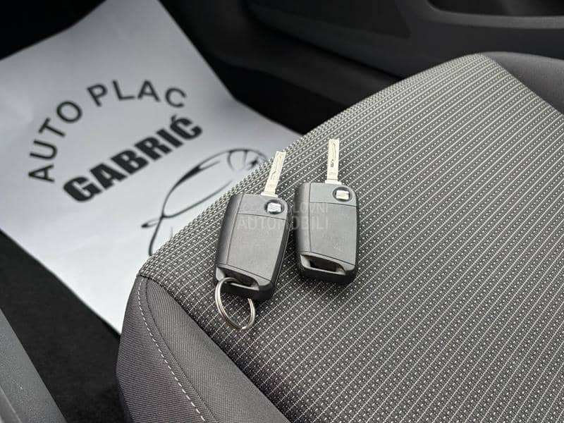 Seat Leon 1.6 TDI /LED MATRIX/