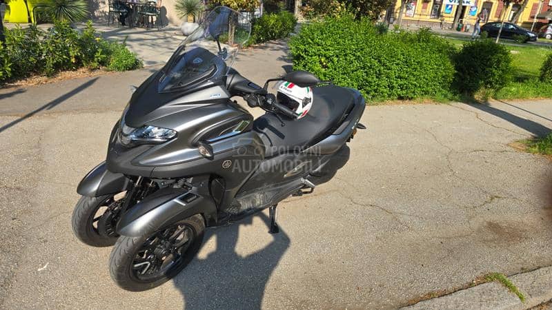 Yamaha TRICITY 300 AKRAPOVIĆ