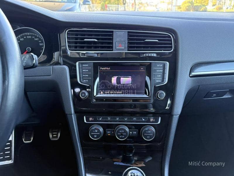 Volkswagen Golf 7 1.4tsi bluemotion