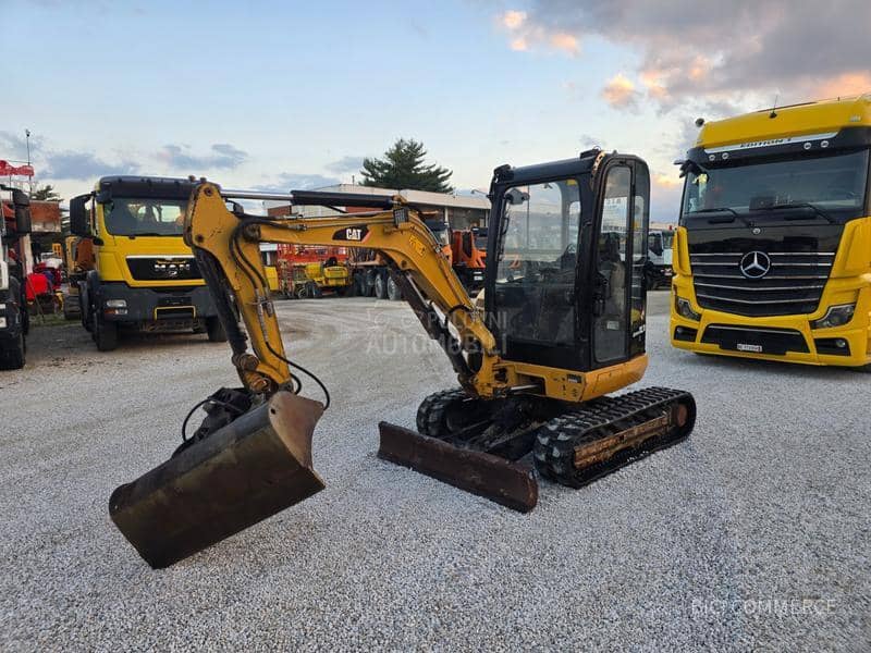 CAT 302.7DCR