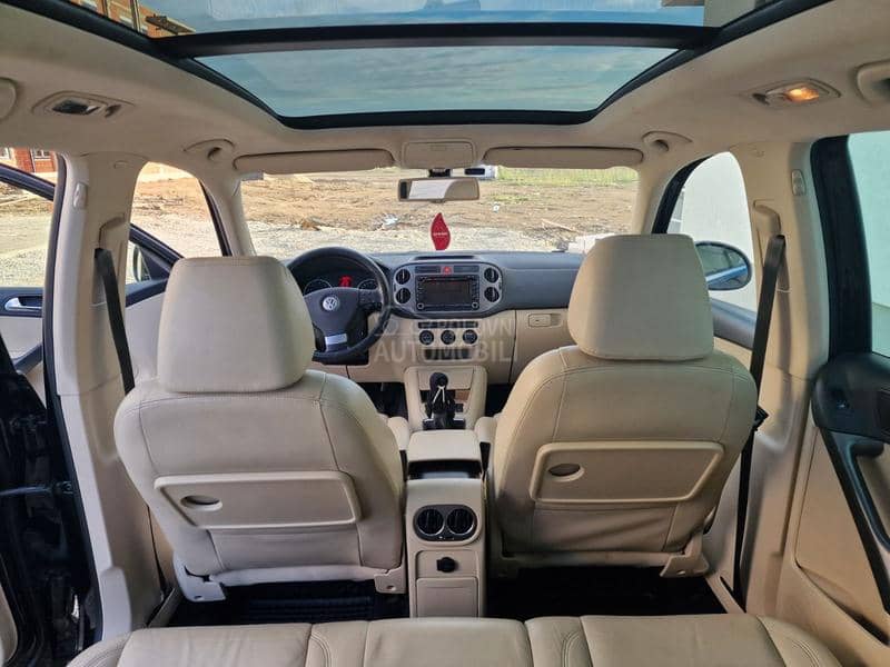 Volkswagen Tiguan NAV/PANO/4x4/FUL