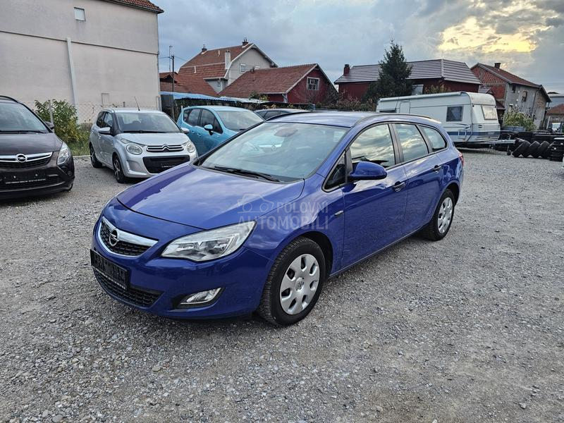 Opel Astra J 1.7