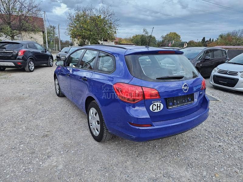 Opel Astra J 1.7