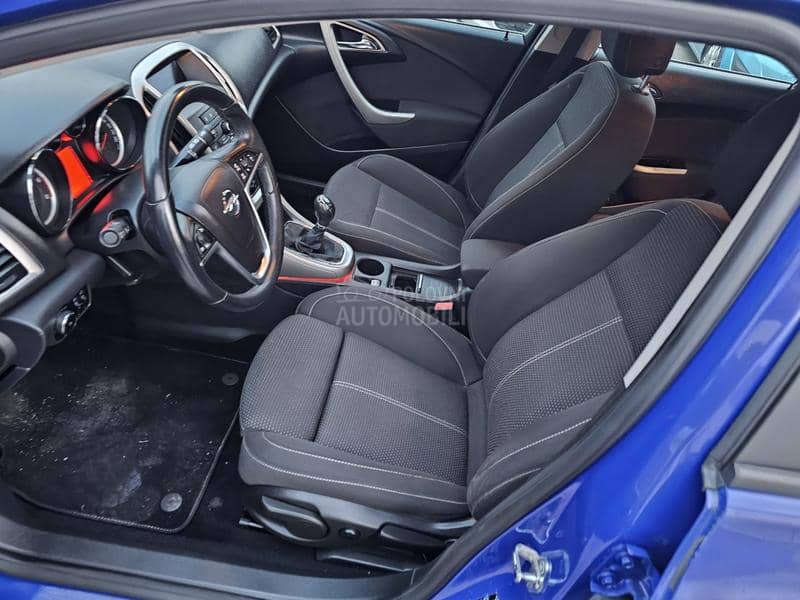 Opel Astra J 1.7