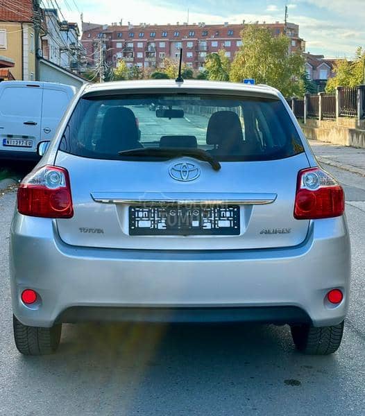 Toyota Auris 1.6 VVTI