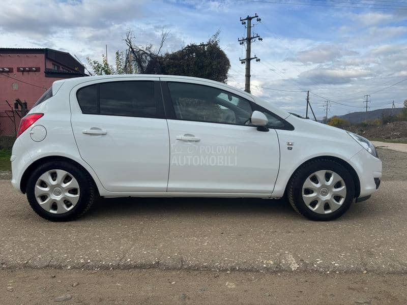 Opel Corsa D 
