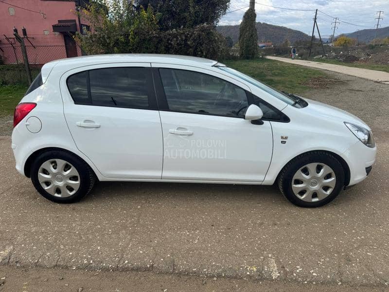 Opel Corsa D 