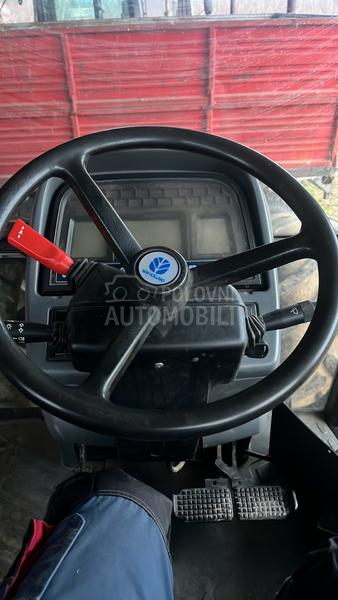New Holland TS 115