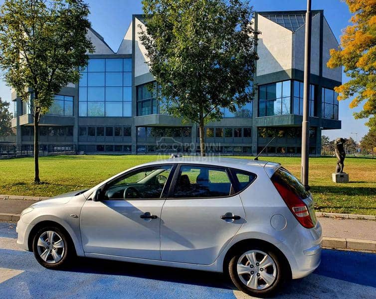 Hyundai i30 1.4 DOHC