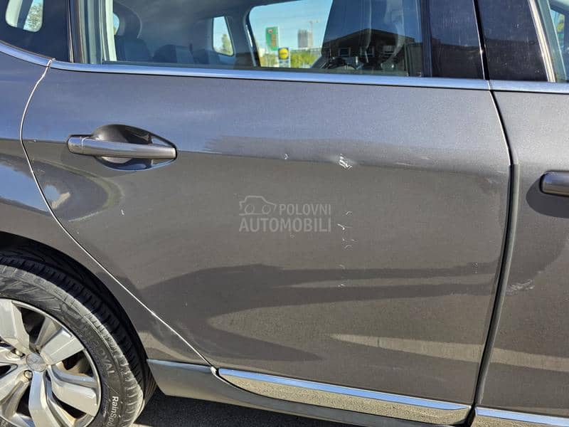 Peugeot 2008 1.6e hdi Allure