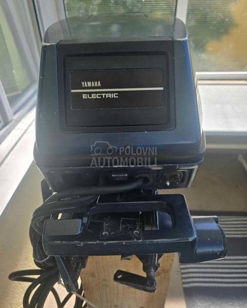 Yamaha F8BES