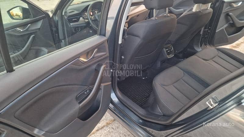 Škoda Kamiq 1.6 TDI DSG STYLE